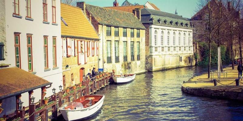 35网13:网络服务、云服务器与企业邮箱的数字化转型黄金三角