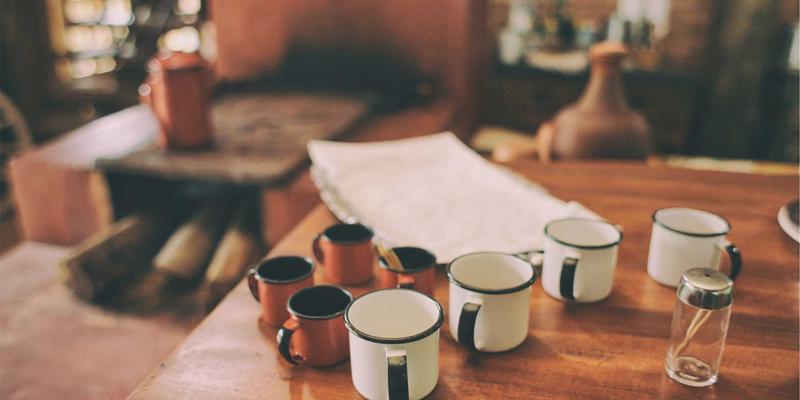 35网与58同城深度对比：谁在本地生活服务中更胜一筹？兼谈主机托管、SSL证书与企业邮箱的选择